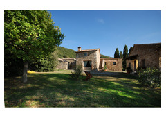Original and charming holiday farmhouse with pool complex