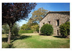 Original and charming holiday farmhouse with pool complex