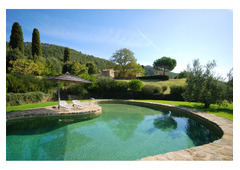 Original and charming holiday farmhouse with pool complex