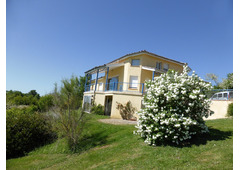 GERS, nice house on the top of the hills