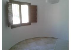 Beautiful 5 Bedroom 2 Bathroom Villa with Private Pool & Parking