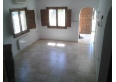 Beautiful 5 Bedroom 2 Bathroom Villa with Private Pool & Parking