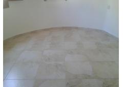 Beautiful 5 Bedroom 2 Bathroom Villa with Private Pool & Parking