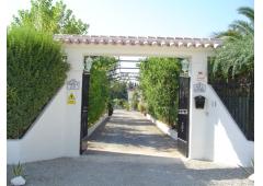 villa +land for sale near granada