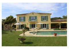 Beautiful villa in Domain near St Tropez