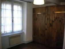 fully  renovated  Breton  town  house  for  sale 30 mms  from  ferry  and  airports!