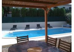 Poolside villa by Marseillan lagoon village & Port