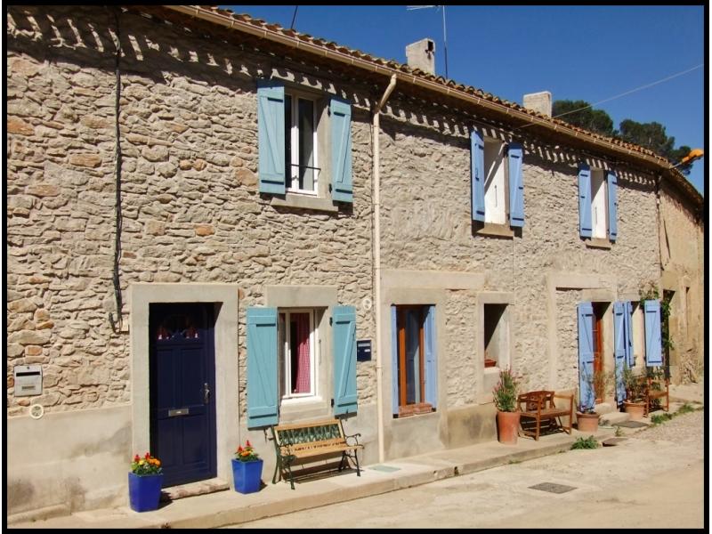 Canal du Midi Cottage with barn to develop and VNF Boar Mooring Price