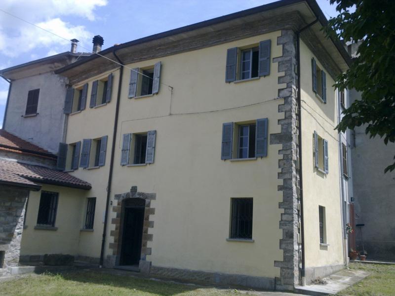 chalet in Bardi on Parma hills