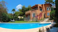 beautiful house for sale in Cartajima