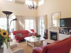 Perfectly maintained country villa in Catral, Alicante