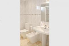 Fully furnished 2 Bedroom - 2 Bathroom Middle Floor Apartment in Atalaya Golf - Marbella