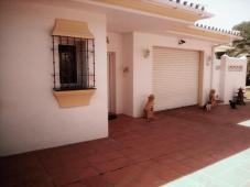 Four bed detached villa