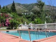 Four bed detached villa