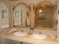 Four bed detached villa