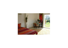 Alpes-Maritimes : Tourrettes sur loup - Hab surface: 140 sq metres - Land: 1600 sq metres