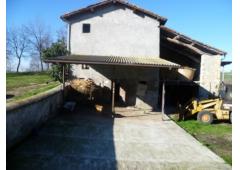 Property Farmhouse and COUNTRY HOUSE in Italy CANOSSA for Bed and Breakfast or Farm 25 acres land