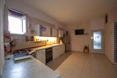 Villa with sea view and rental potential