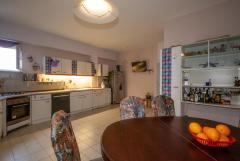 Villa with sea view and rental potential