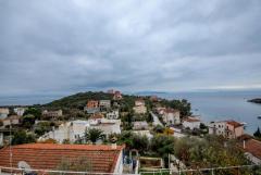 Villa with sea view and rental potential