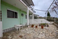 Villa with sea view and rental potential