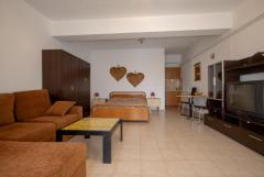 Villa with sea view and rental potential