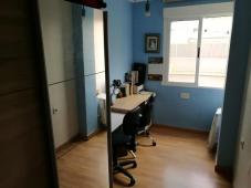 Bright and sunny 3-bedroom flat