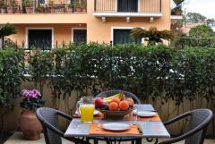 Ground floor apartment with a private terrace in the heart of Corfu