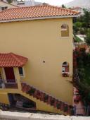 DETATCHED HOUSE WITH 3 FLOORS NEAR BEACHES AND SHOPPING MALLS