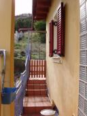 DETATCHED HOUSE WITH 3 FLOORS NEAR BEACHES AND SHOPPING MALLS
