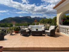 HOUSE WITH LAND IN EXCLUSIVE LOCATION OF CALPE