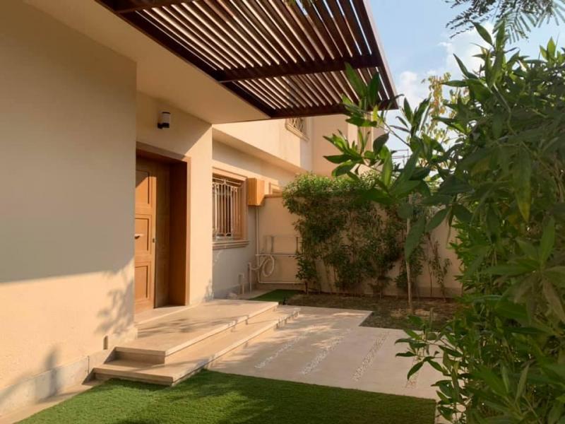 Villa modern style for rent in Greens Sheikh Zayed City