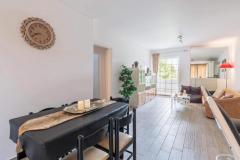 Apartment on a prime location in Voula