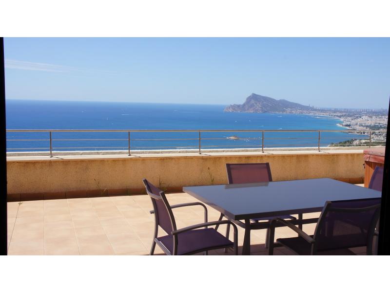 AMAZING MODERN SEA VIEW APARTMENT WITH JACUZZI, SPAIN Altea » Property